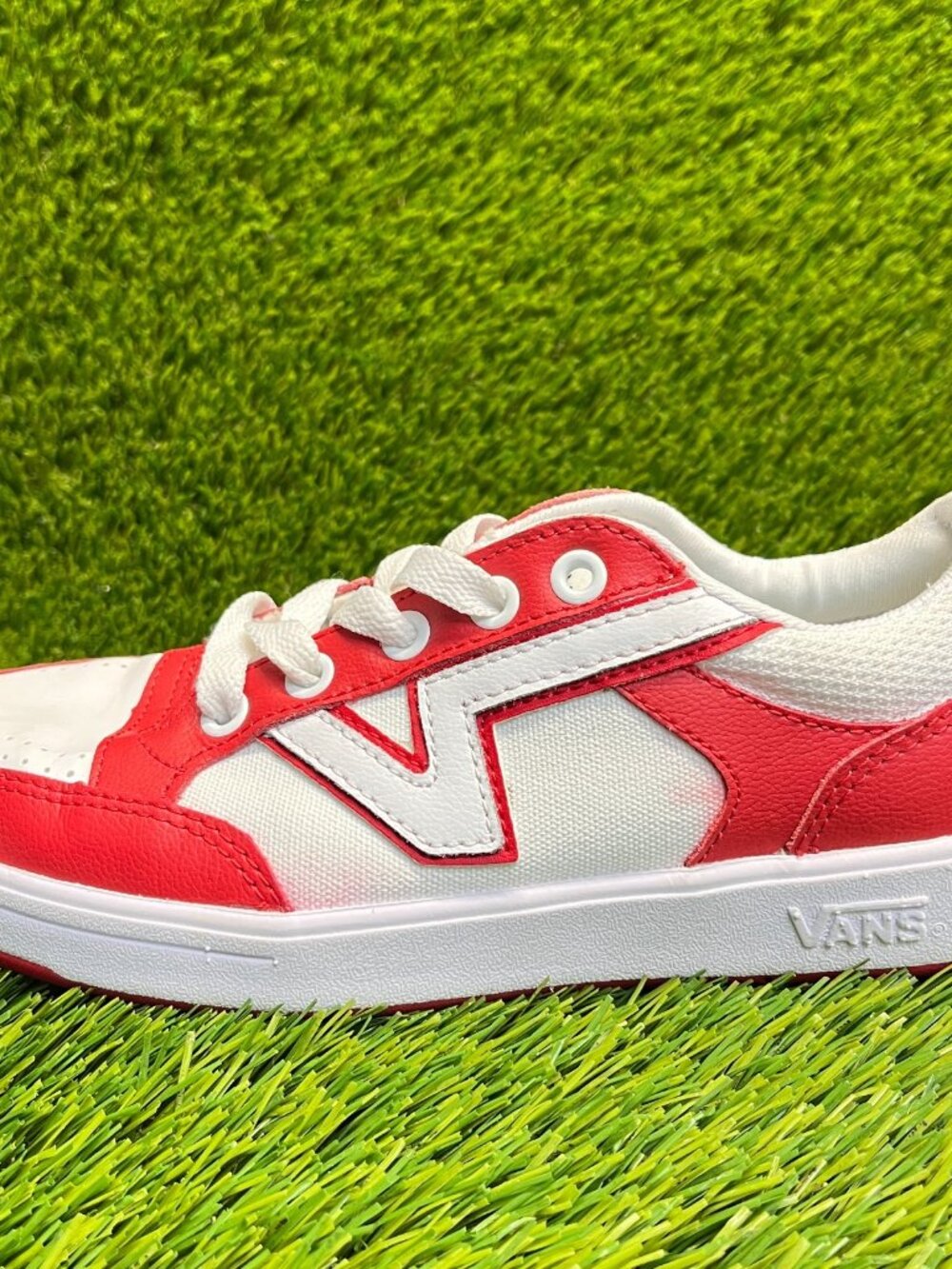 Vans Lowland ComfyCush Womens Size 7 Red White Athletic Skateboard Shoes Sneaker - Picture 4 of 11